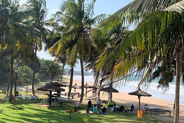 Labadi Beach scenery